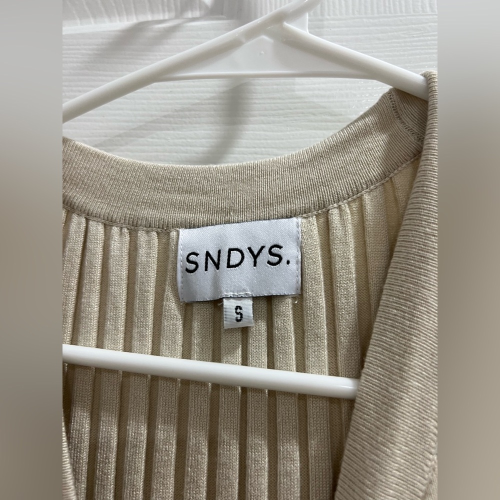 Cream Ribbed Button-Down SNDYS - Picture 3 of 3